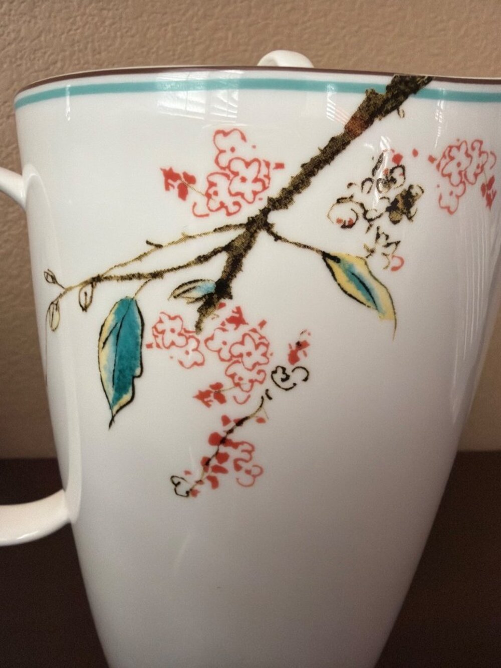 Lenox Chirp Pitcher Carafe with Lid 8.5" H Pre-owned w/no Box - Picture 10 of 13